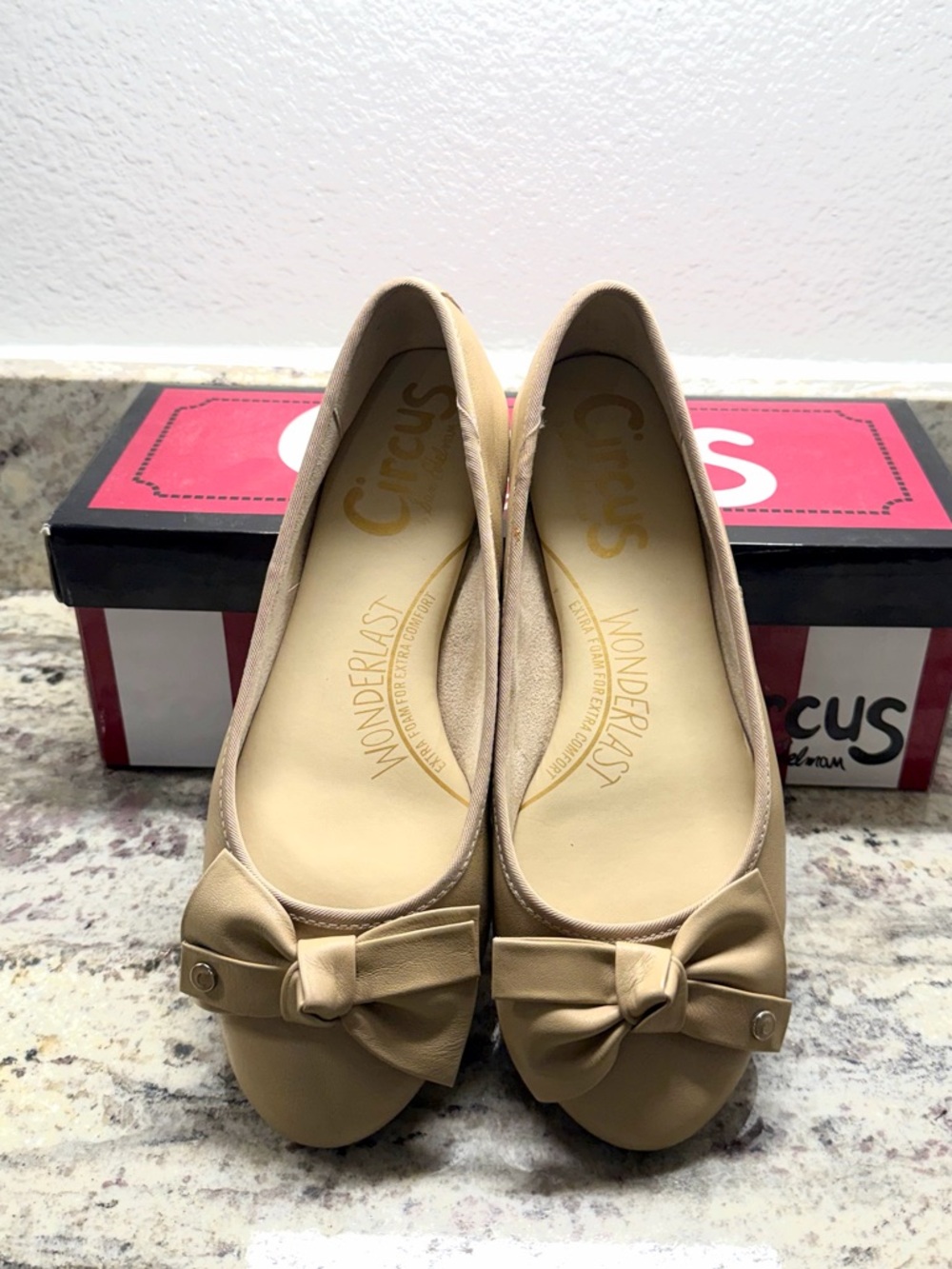 Circus by Sam Edelman Women's Beige Bow Ballet Flats